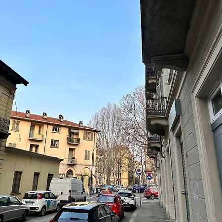 Casa Santa Chiara - Vicino Porta Susa F.S. Turim Exterior foto