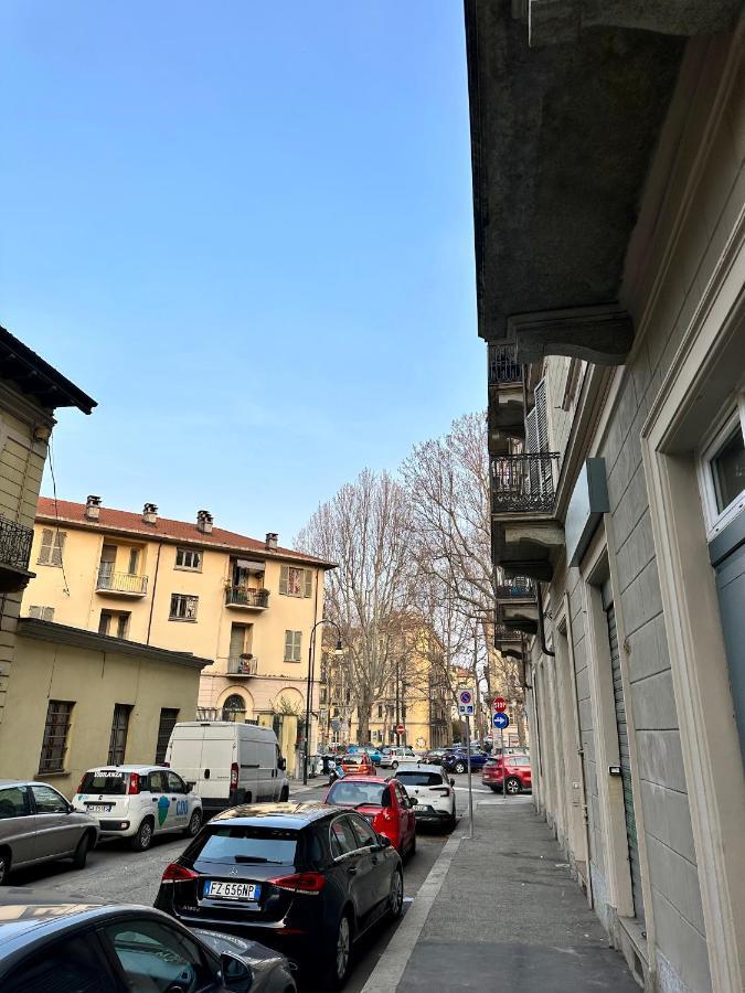 Casa Santa Chiara - Vicino Porta Susa F.S. Turim Exterior foto