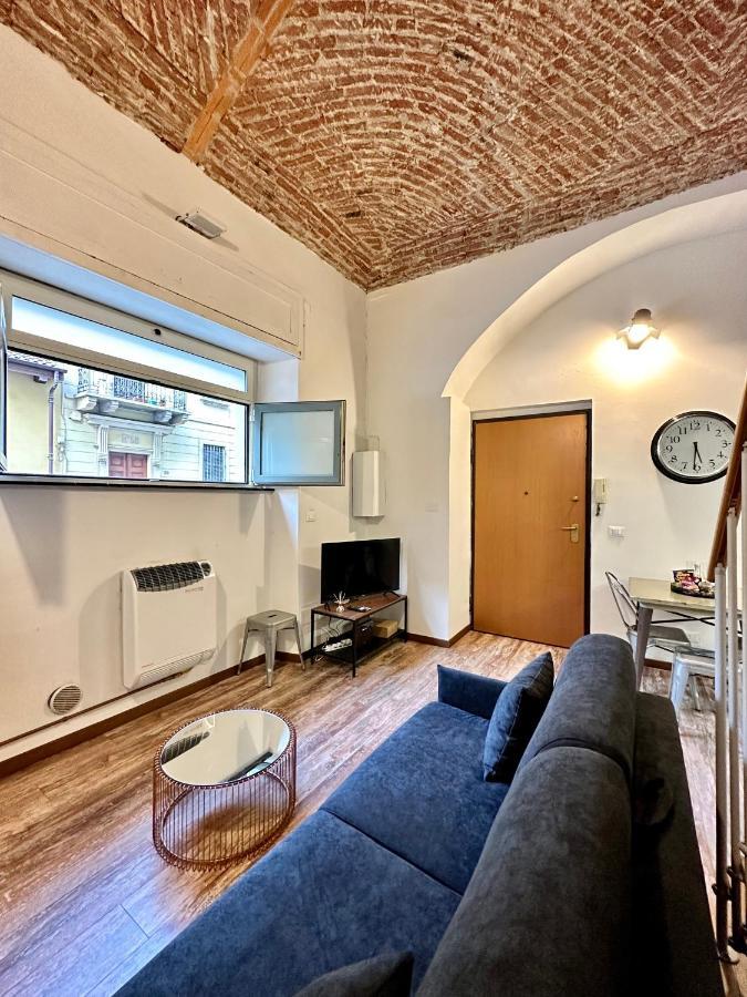 Casa Santa Chiara - Vicino Porta Susa F.S. Turim Exterior foto